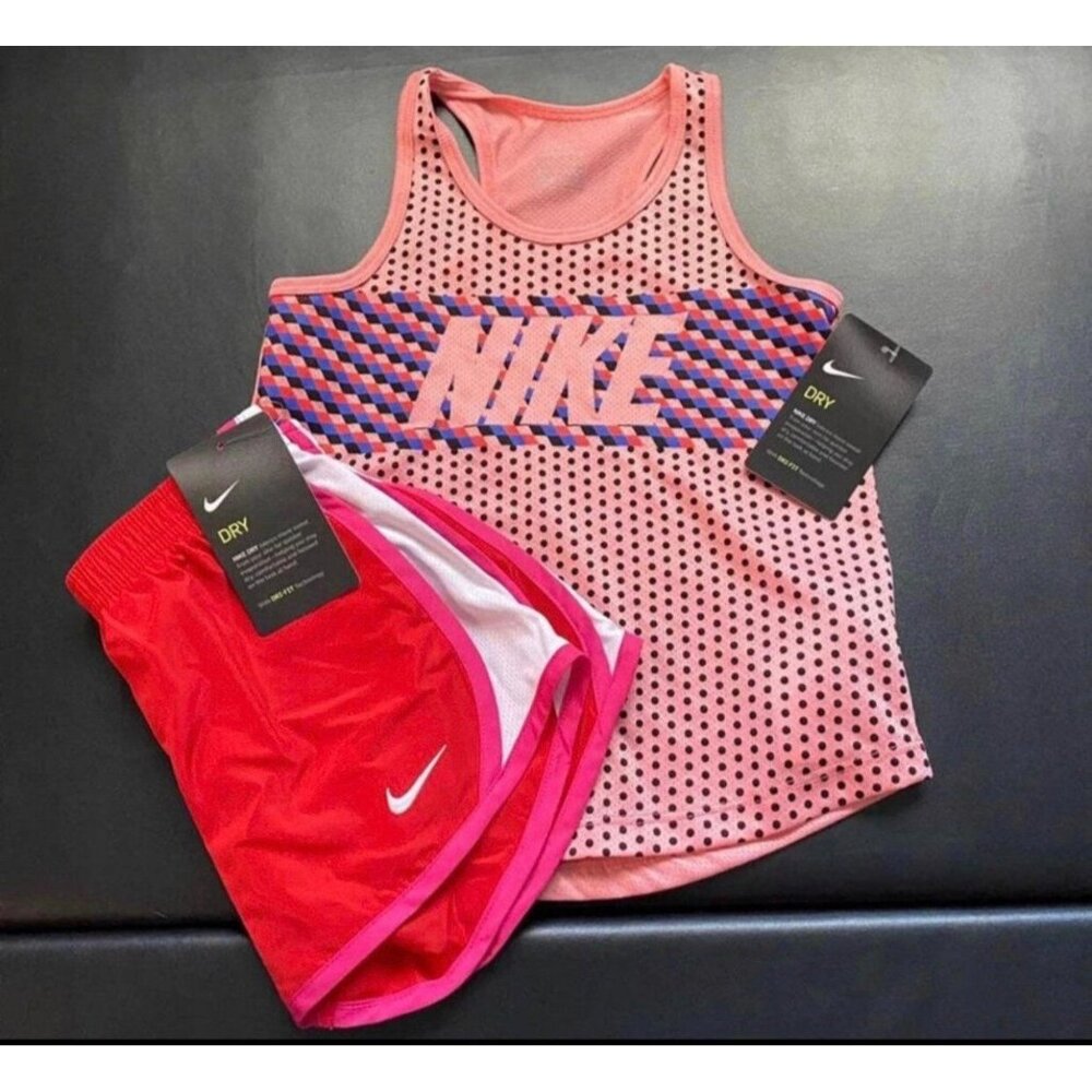 NWT Nike Athletic Set Girls Size 6